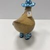 Papera grande con cappello e stivaletti – Legno di bambù scolpito a mano - immagine 6